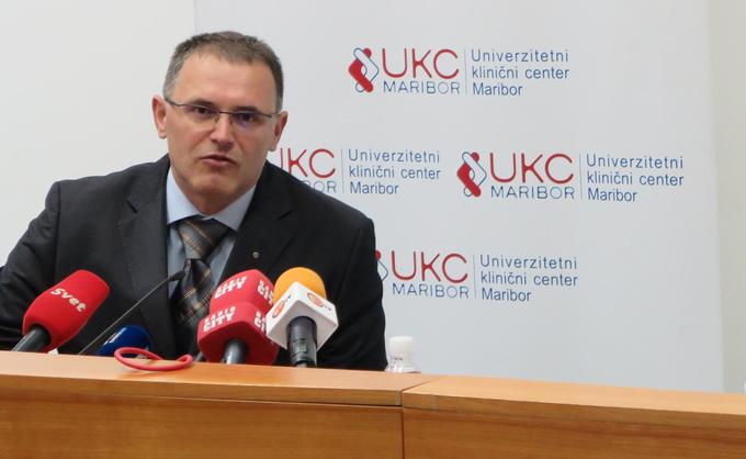 Direktor UKC Maribor Janez Lavre je od dobavitelja medicinskih pripomočkov posredno dobil grožnjo, da "če se bo preveč vtikal v njihove zadeve, ga bodo zgazili kot polža". | Foto: STA ,