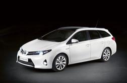 Toyota auris touring sports – prvi hibridni karavan