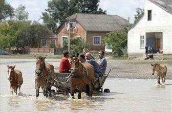 Poplave v Romuniji, Ukrajini in na Japonskem