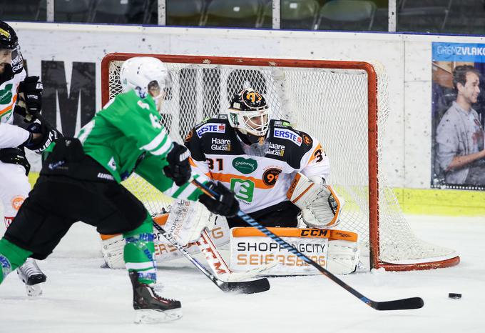 Olimpija je zaradi neurejenih razmer med sezono izgubila kar nekaj igralcev, med drugim tudi enega boljših tujcev, branilca Jonathana Hartyja. | Foto: Vid Ponikvar