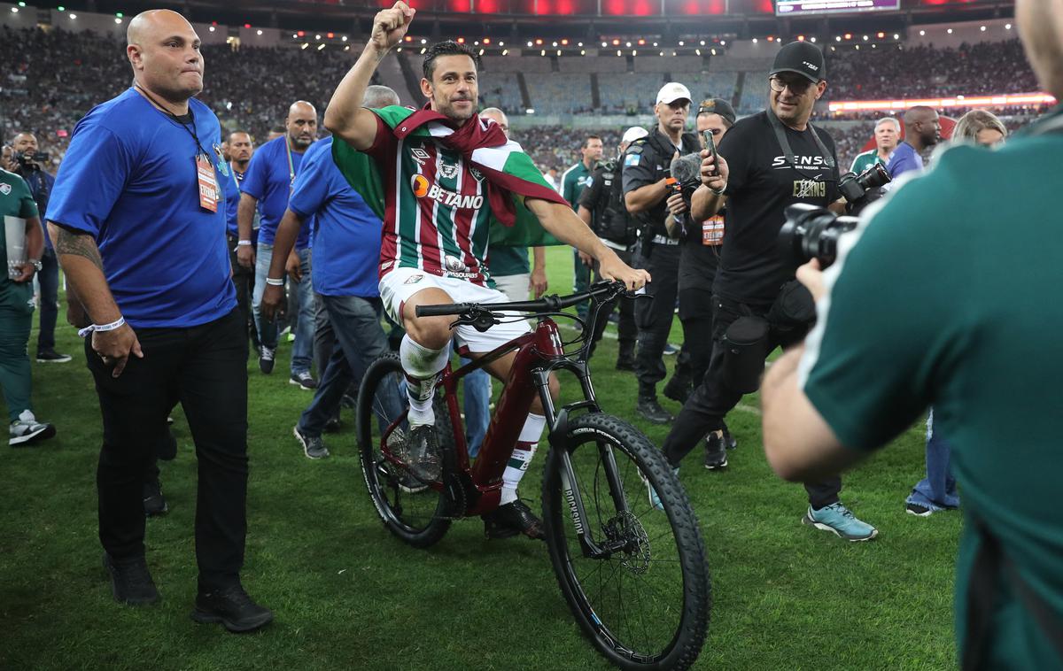 Fred | Brazilskemu reprezentancu Fredu so na Maracani pripravili nepozaben sprejem ob koncu nogometne kariere.  | Foto Reuters