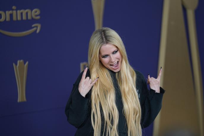 Avril Lavigne | Leta 2022 se je Avril Lavigne vrnila v studio in k svojim punk koreninam ter izdala ploščo Love Sux, ki je postala njen najvišje ocenjen album do danes. | Foto Profimedia