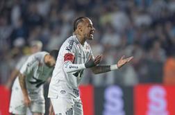 Neymar se je zapletel v hud spor z navijačem #video