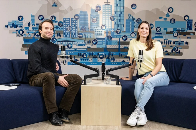 Telekom podcast, Uživajmo pametno, Sara Isaković | Foto Telekom Slovenije