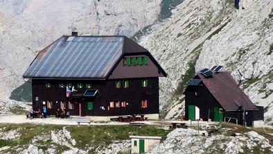 Dom Valentina Staniča pod Triglavom (2332 m)