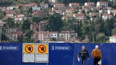 Pričakovanega velikega padca cen nepremičnin v 2010 ni bilo