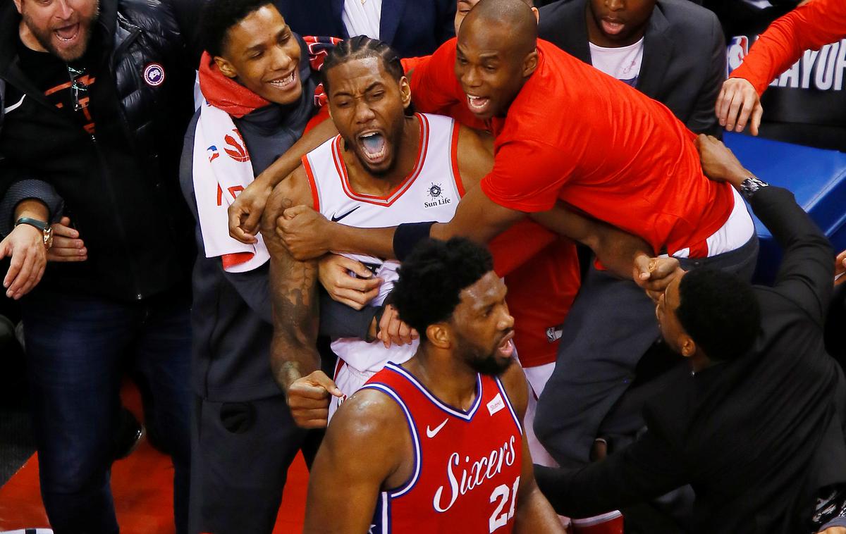 Hawhi leonard | Kawhi Leonard je veliki junak sedme tekme konferenčnega polfinala v ligi NBA. S košem v zadnji sekundi je Torontu zagotovil preboj v konferenčni finale. | Foto Reuters