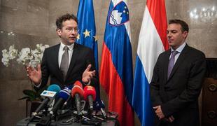 Šef evroskupine: Slovenija ni poskusni zajček (video)