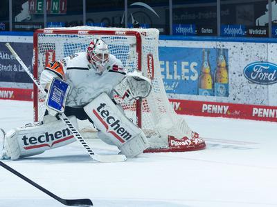 Dres Olimpije bo oblekel vratar Dustin Tokarski