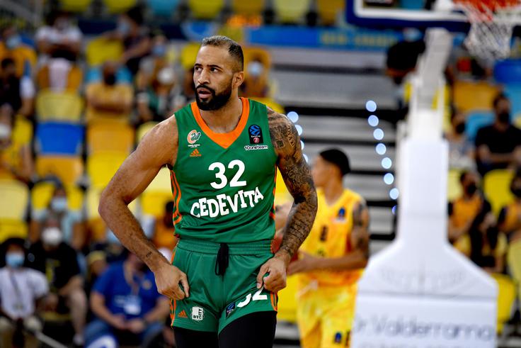 Ljubljano zapušča tudi Američan Jackie Carmichael. | Foto: KK Cedevita Olimpija