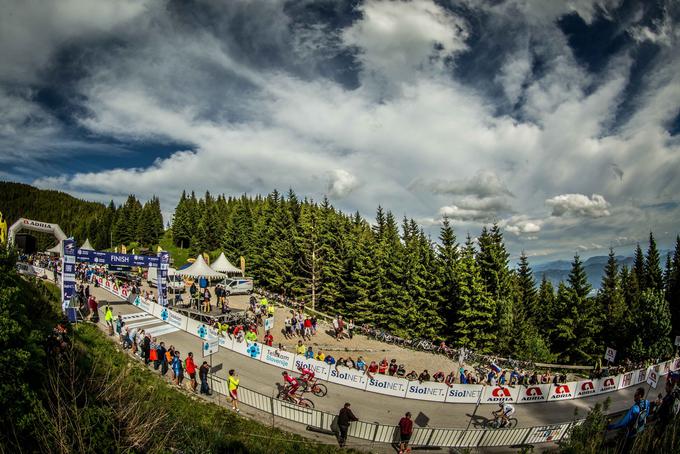 Ljubitelji kolesarstva so v petek na Golteh pričakali najboljše kolesarje na dirki Po Sloveniji ... | Foto: 