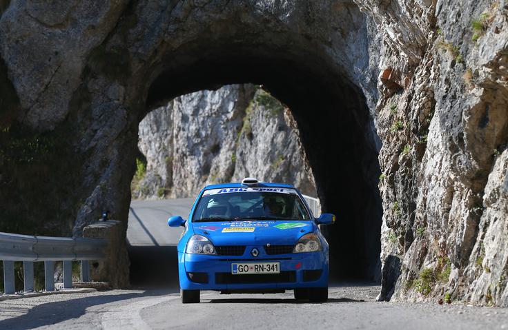 Tudi tokrat zelo hitra Vasja Miklavčič in Martin Černigoj. | Foto: Gregor Pavšič