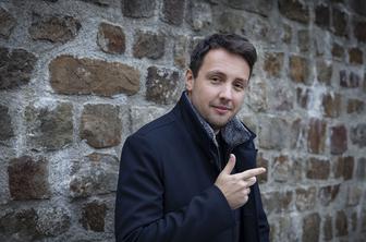 Alex Volasko: Pripravijo te na najlepši skok v življenju, pristaneš pa v bazenu brez vode
