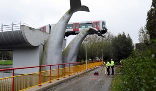 Skulptura kita preprečila tragedijo vlaka #foto