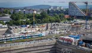 Pozor: zaprt bo podhod pod železniško postajo
