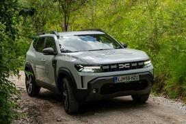 Dacia, Junaki slovenskih gora