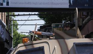 V Kašmirju novo obstreljevanje indijske in pakistanske vojske #video