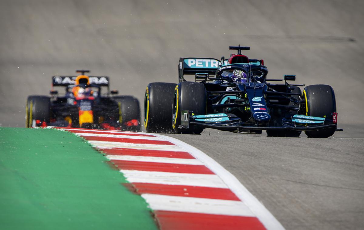 Lewis Hamilton | Hamilton je na zadnjih dveh dirkah zaostanek zmanjšal na osem točk. | Foto Reuters