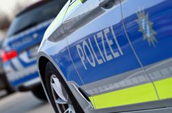 Zaradi grožnje evakuirali dijake iz šole v Hamburgu, osumljenca na begu #video