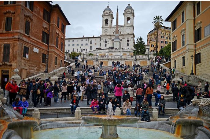 Rim, turisti | Turizem je v številnih italijanskih mestih ušel izpod nadzora. | Foto Getty Images