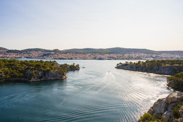 Lepo opremljena promenada, privezi in razgledne točke ter kulturne dobrine omogočajo različne aktivnosti na celotnem območju (tek, kolesarjenje…). | Foto: Toma Kezić