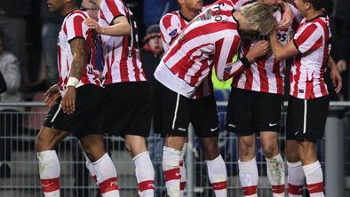 VIDEO: Matavž zatresel mrežo, PSV šokiran