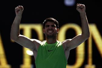 Alcaraz na dobri poti, da prekine urok, Đoković brez boja v četrtfinale #video