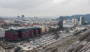 Banka Slovenije znižala napoved gospodarske rasti