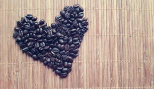 Kava je lahko gnojilo in piling za telo