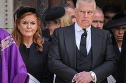 Fergie se je zaradi povezave z Epsteinom umaknila na kliniko za duševno zdravje