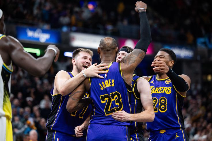 LeBron James je v zadnji sekundi odločil zmagovalca. | Foto: Reuters