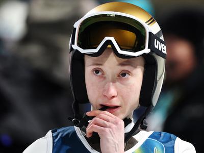 Se bo Nika Prevc uspela zbrati?