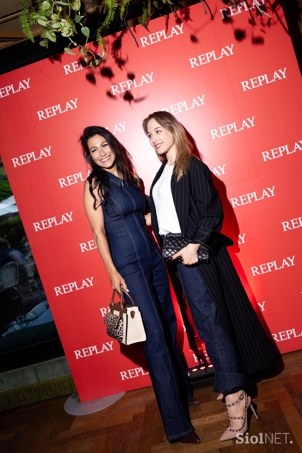 REPLAY The Night