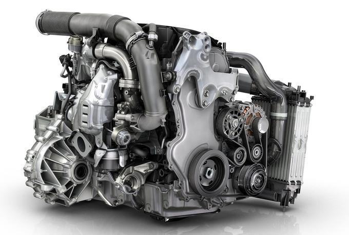 Pri Renaultu se bencinski motorji dobro prodajajo v modelih, kot sta clio in captur, pri večjih avtomobilih pa dizelski motor ohranja svojo prevlado. | Foto: 