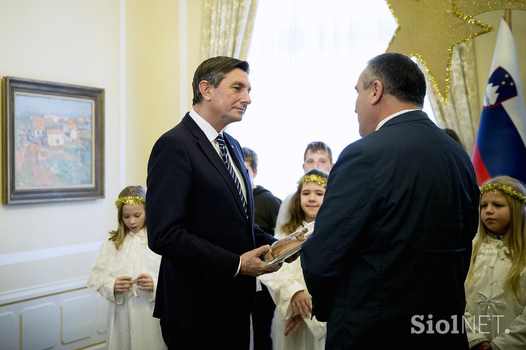 Predsednik republike Borut Pahor je sprejel kolednike Misijonskega središča Slovenije.