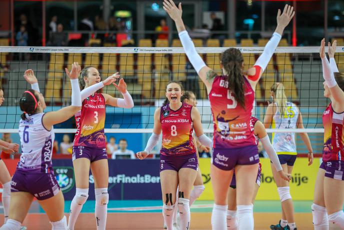 Dolenjke dodobra namučile bankirke, Šempetranke zanesljivo