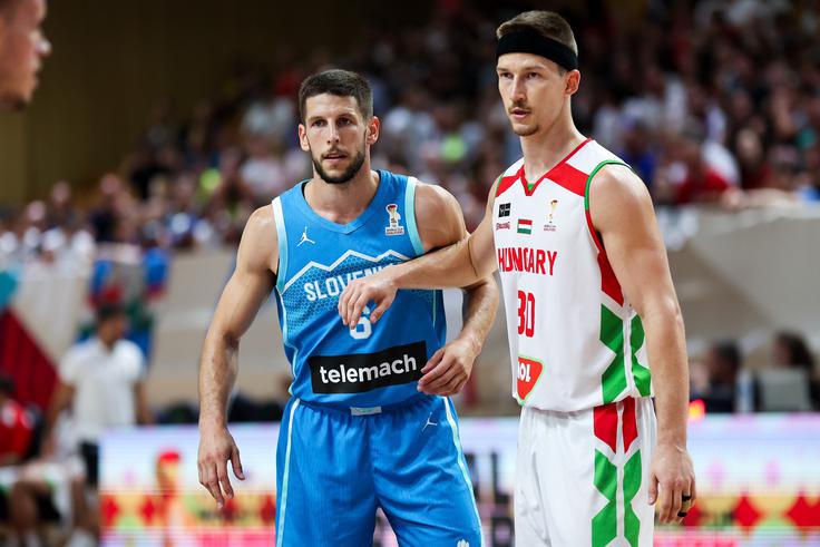 Aleksej Nikolić je bil v prvem polčasu najboljši slovenski košarkar in v tem delu igre dosegel 14 točk. | Foto: Filip Barbalić