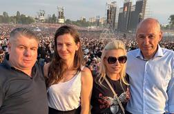 Zgražanje ob udeležbi na Thompsonovem koncertu: »Domoljubni Janez je dal jasno sporočilo.«