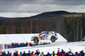 Ogier z veseljem sprejel Mikkelsenovo darilo