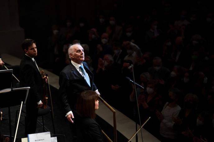 Daniel Barenboim | Med dobrodelnim koncertom za Ukrajino je dirigent Barenboim posvaril pred "lovom na čarovnice" proti ruskim umetnikom. | Foto Reuters