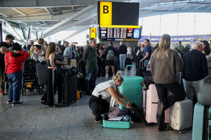 letališče Heathrow | Zaradi motenj v Veliki Britaniji je prišlo tudi do težav na evropskih letališčih, kjer je bilo odpovedanih več letov.  | Foto Reuters