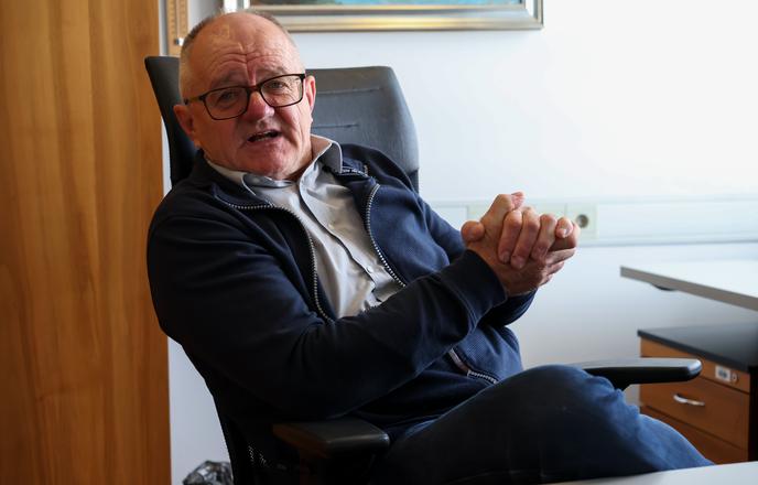 Vse več gorskih nesreč: "To je pač posledica 'outdoor' turizma"