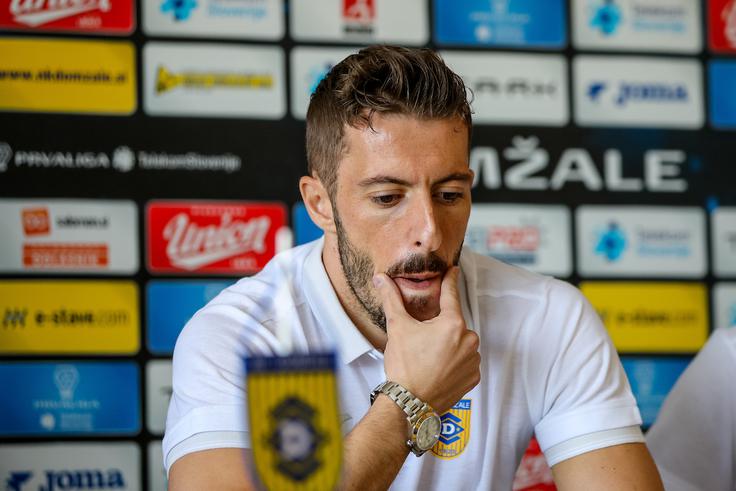 Agim Ibraimi še vedno ne more pomagati Domžalam. | Foto: Matic Klanšek Velej/Sportida