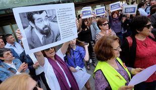 Španci ogorčeni zaradi oprostilne sodbe za skupno posilstvo