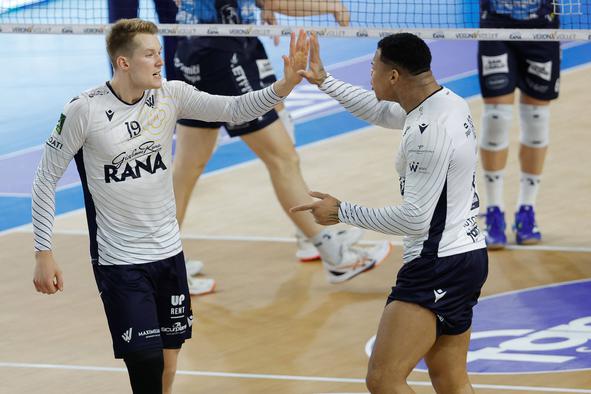 Možič in Planinšič do nove zmage, Mujanović blesti, Sillah se odlično znajde v Italiji