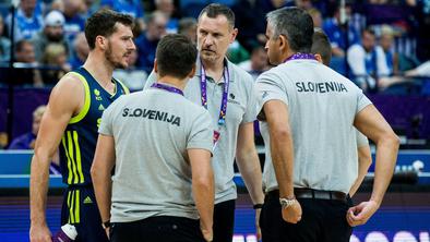 Igor Kokoškov zadovoljen, je pa s prstom pokazal nase
