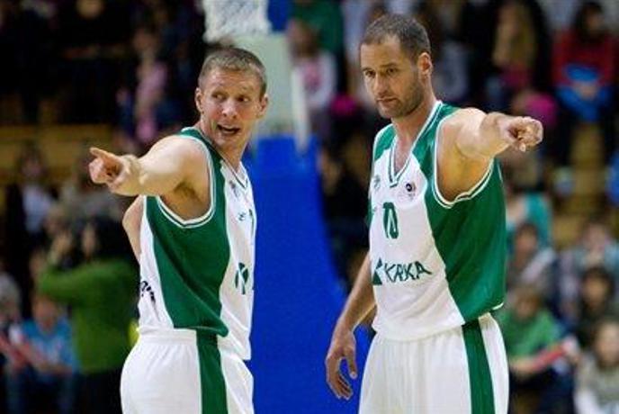Krka ujela Olimpijo in skočila na vrh
