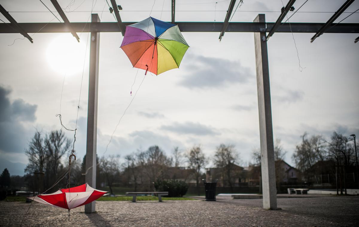 vreme, dež, dežnik, sonce | Foto Matej Leskovšek