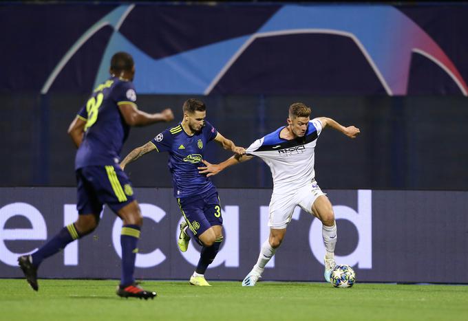 Petar Stojanović je v sredo pomagal Dinamu do odmevne zmage nad predstavnikom serie A. To je bil njegov 11. nastop na največjem tekmovanju. | Foto: Reuters