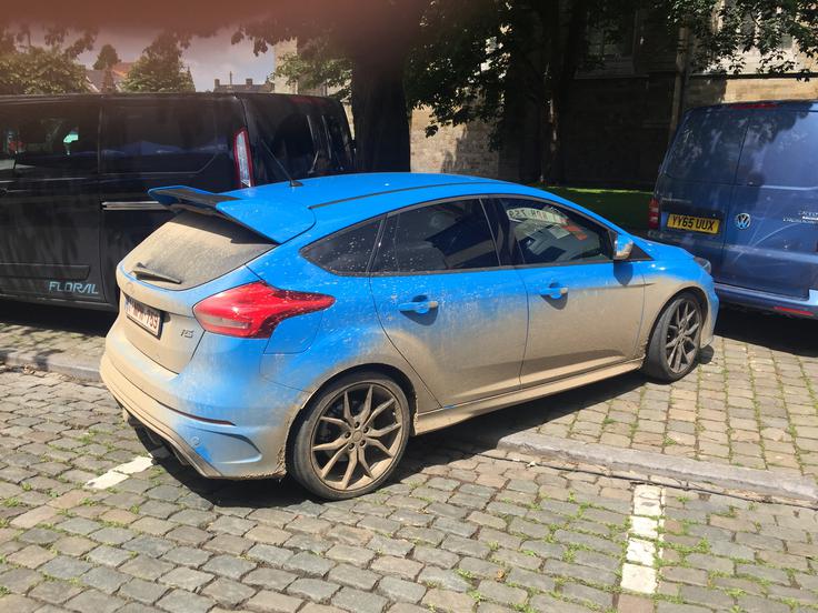 Novi ford focus RS tudi že kot trening vozilo tekmovalnih posadk iz Belgije, kjer ima Ford precej veliko prisotnost v avtomobilskem športu. | Foto: 